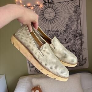 The FLEXX Women’s Daily Gold San Remo Perfed Loafers Size 9